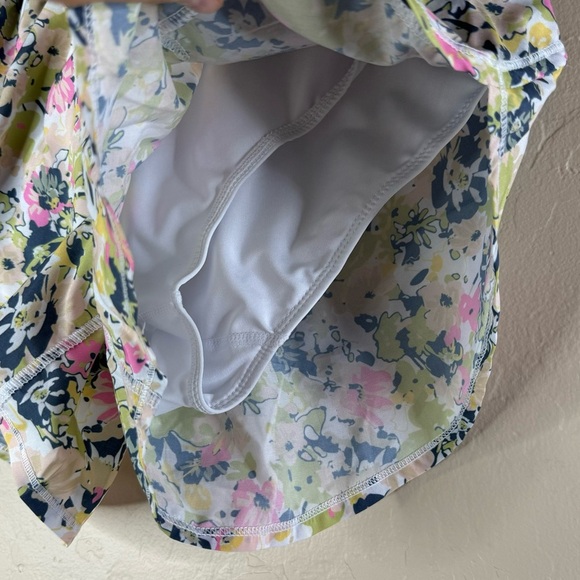 Senita Floral Prize Short - Picture 4 of 6